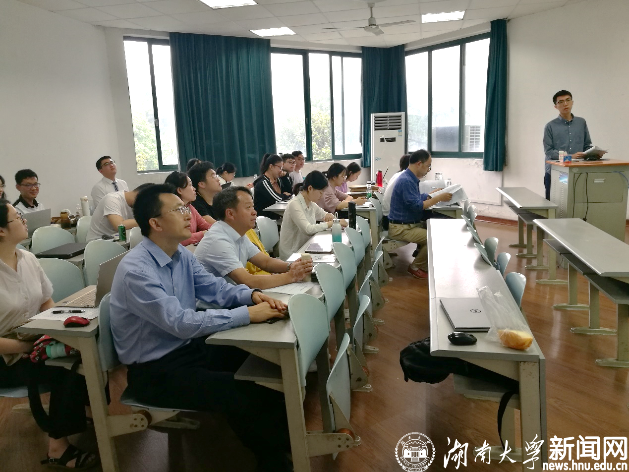 校长图片1.png