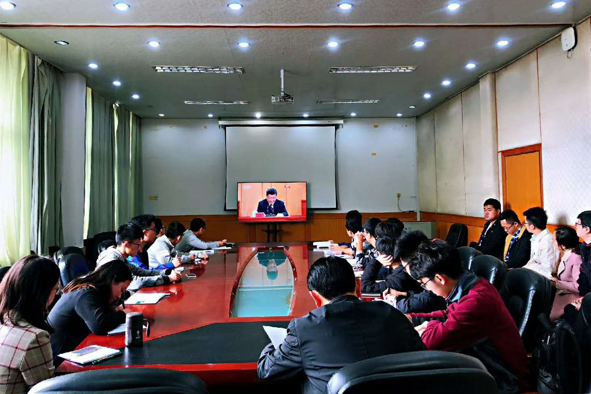 微信图片_20190430145409_副本.jpg