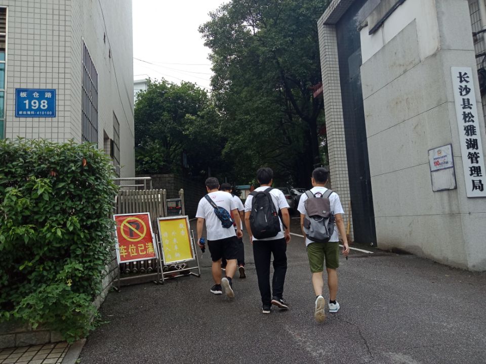 9ff8ad00aa7b19ed6b22b7c8d004fa3a.jpg